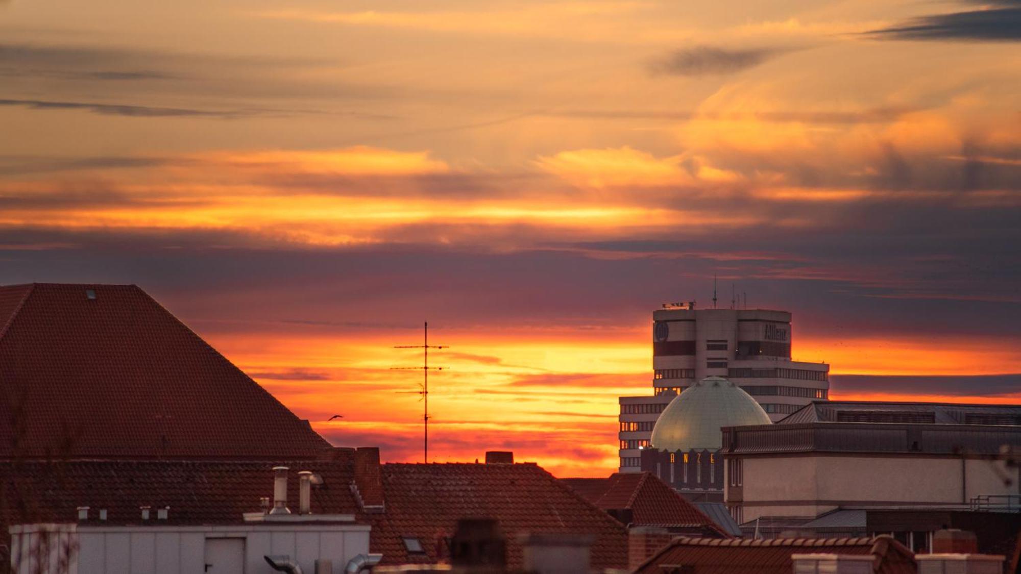 Eich-Penthouse, Zentral Am Stadtwald Mit Ausblick Ueber Die Stadt, 24H Self Check-In, Netflix, Disneyplus Hannover Exterior photo